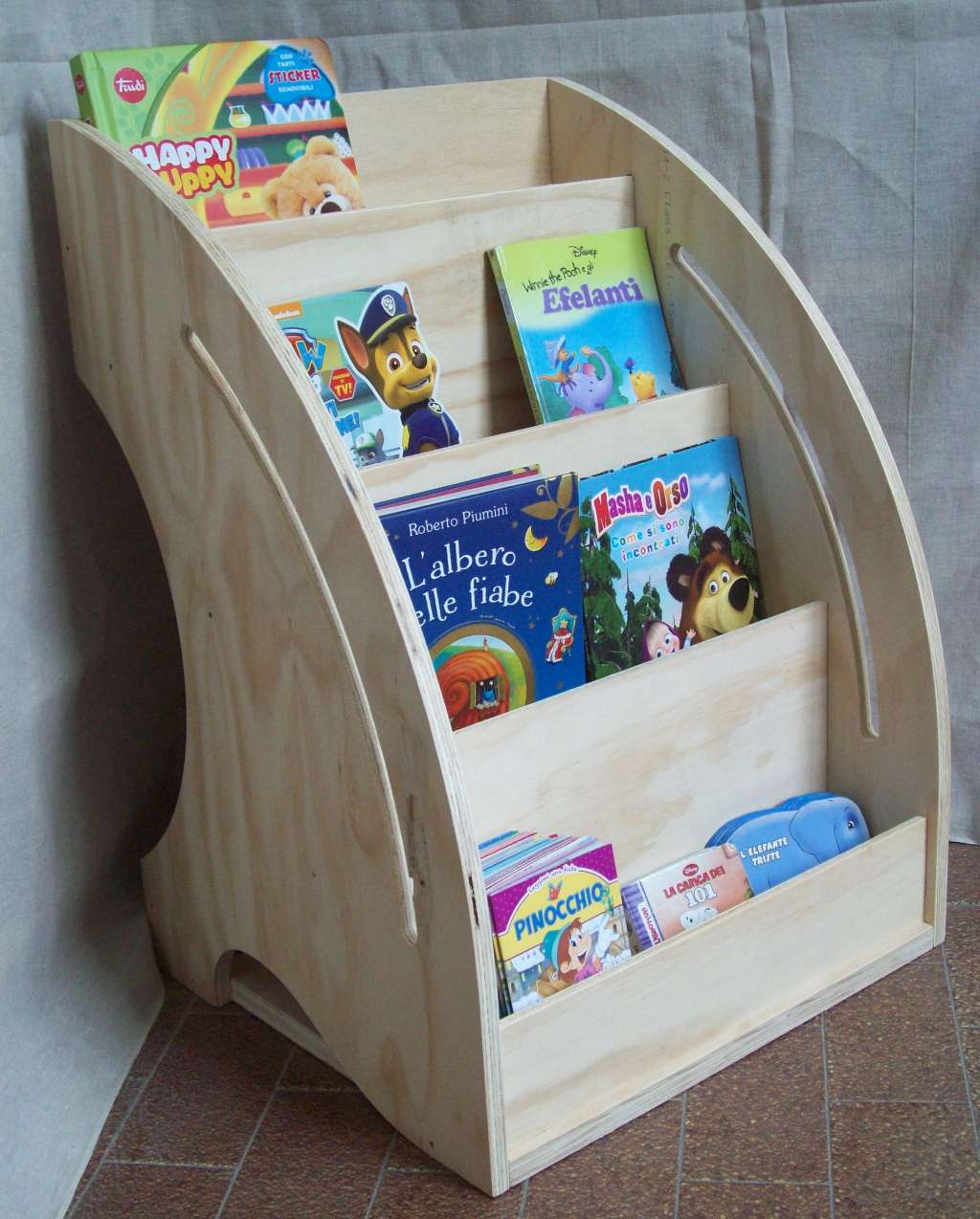 libreria per bambini, libreria montessoriana in legno