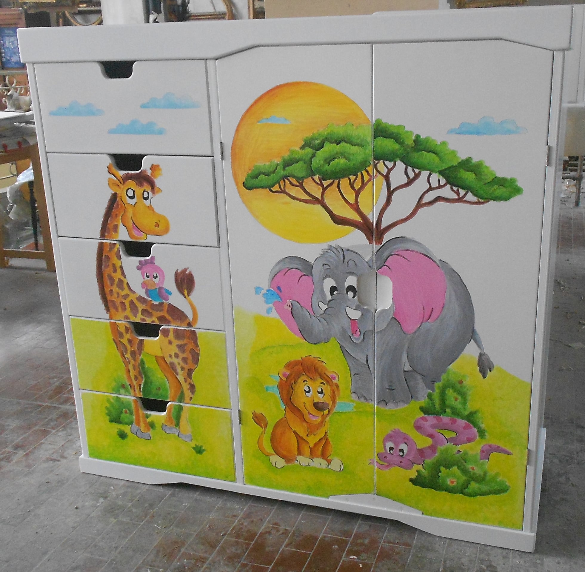 mobili montessoriani per bambini